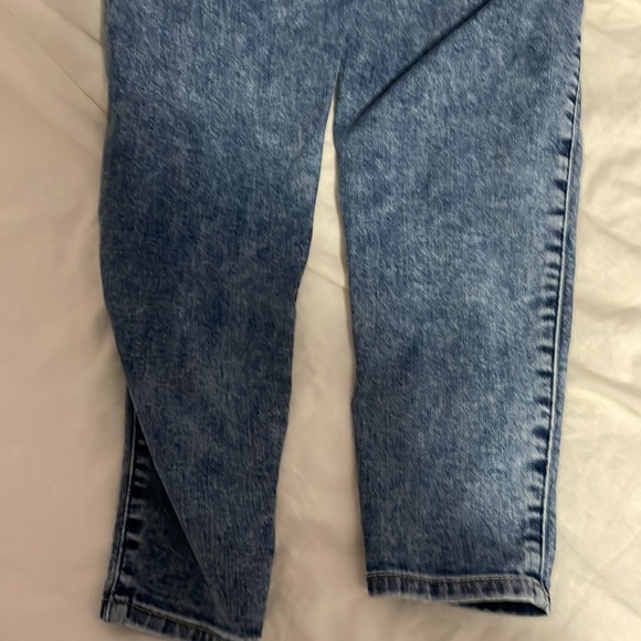 Abercrombie kids high-rise mini mom jeans. Dark blue - Picture 5 of 5